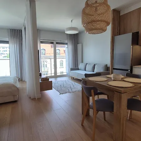 アパート Luxurious Cinnamon Apartment, Self Check-in 24h, Parking, Air-conditioning