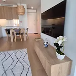 Apartmán Luxurious Cinnamon Apartment, Self Check-in 24h, Free Parking, Air-conditioning Poznaň