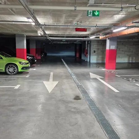 Luxurious Cinnamon Apartment, Self Check-in 24h, Free Parking, Air-conditioning