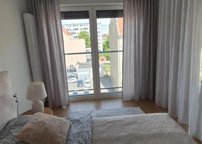 Luxurious Cinnamon Apartment, Self Check-in 24h, Free Parking, Air-conditioning *