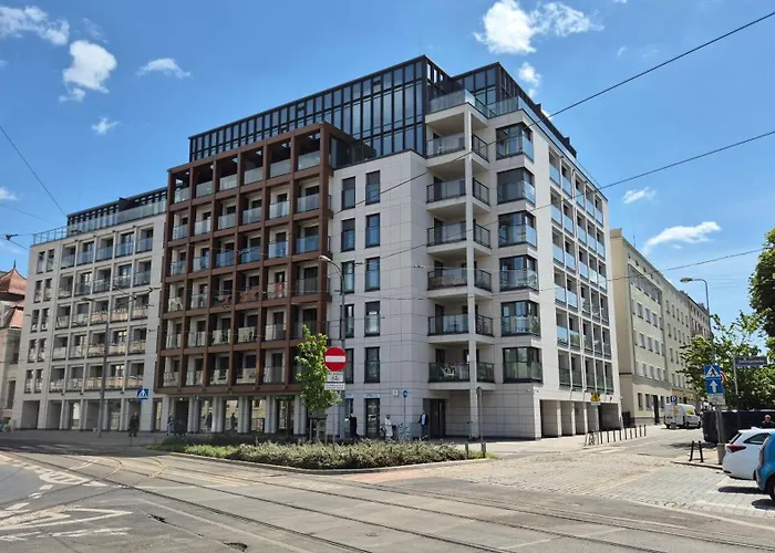 Luxurious Cinnamon Apartment, Self Check-in 24h, Free Parking, Air-conditioning Poznan